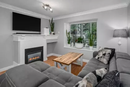 Breakfast Nook Photo of 5 23575 119 Avenue, Maple Ridge, BC