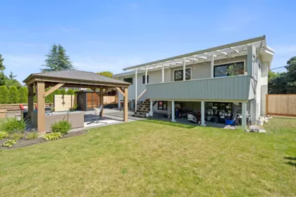 Swimming Pool Photo of 5301 10a Avenue, Delta, BC
