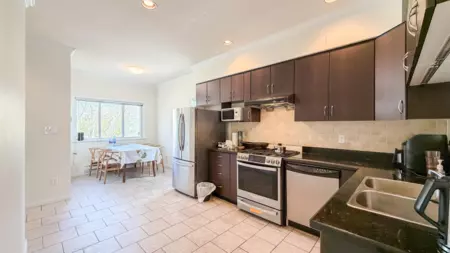 Breakfast Nook Photo of 1 9420 Ferndale Road, Richmond, BC