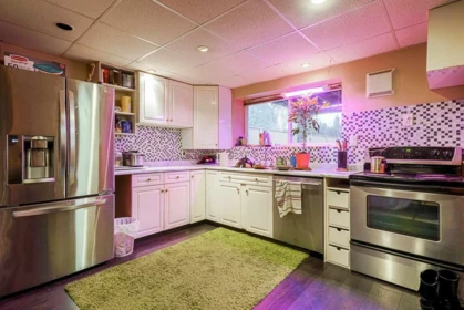 Kitchen Photo of 11372 Surrey Road, Surrey, BC