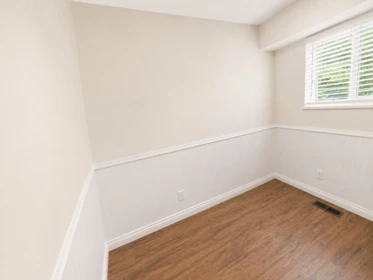 Walk-In Closet Photo of 10860 Bromley Place, Richmond, BC