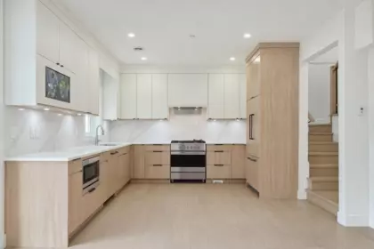 Kitchen Photo of 2972 Venables Street, Vancouver, BC