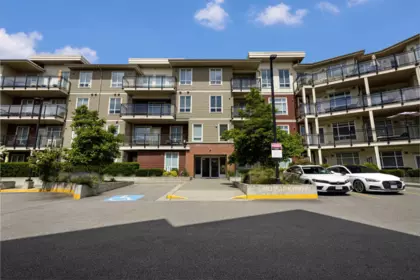 D301 20211 66 Avenue, Langley, BC, Langley — Apartment/Condo for sale