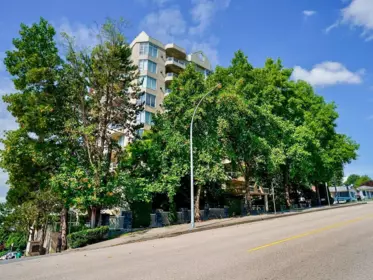 Office / Den Photo of 303 412 Twelfth Street, New Westminster, BC