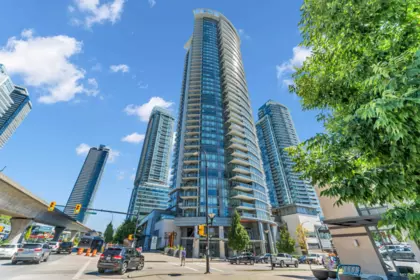 910 2008 Rosser Avenue, Burnaby, BC, Burnaby — Apartment/Condo for sale