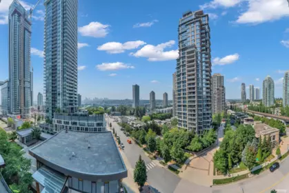 910 2008 Rosser Avenue, Burnaby, BC, Burnaby — Apartment/Condo for sale