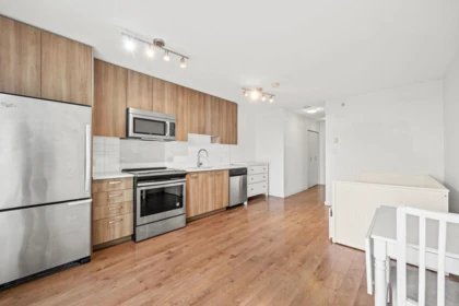 2511 13325 102a Avenue, Surrey, BC, Surrey — Apartment/Condo for sale