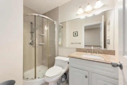 Primary Bathroom Photo of 35 8051 Ash Street, Richmond, BC