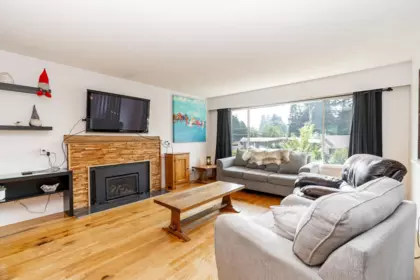 635 Midvale Street, Coquitlam, BC, Coquitlam — Single Family Residence for sale