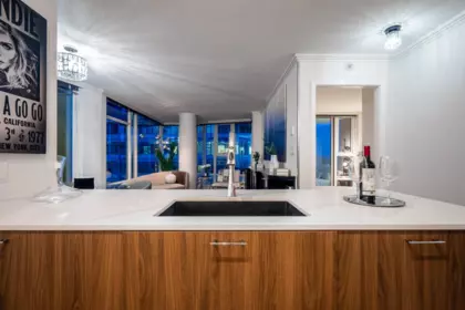 Kitchen Photo of 1208 111 W Georgia Street, Vancouver, BC