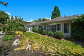 5616 Emerson Road, Sechelt, BC