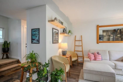 Family Room Photo of 15 39752 Government Road, Squamish, BC