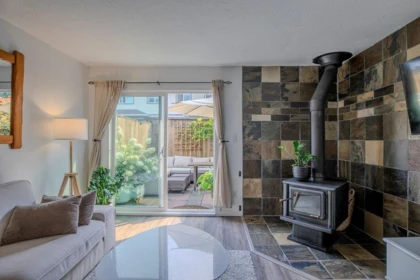 Living Room Photo of 15 39752 Government Road, Squamish, BC