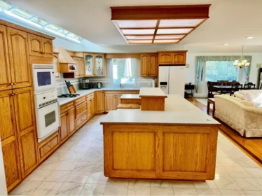 Breakfast Nook Photo of 163 49 Street, Delta, BC
