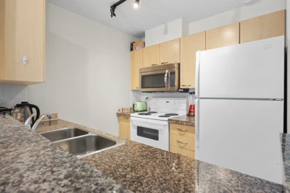 Kitchen Island Photo of 1601 1420 W Georgia Street, Vancouver, BC