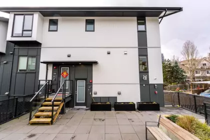 207 7161 17th Avenue, Burnaby, BC, Burnaby — Townhouse for sale