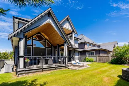 Community Amenities Photo (Clubhouse) of 16100 27a Avenue, Surrey, BC