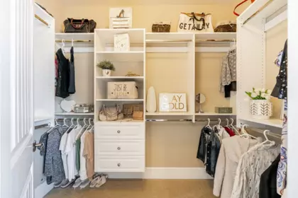 Mudroom Photo of 16100 27a Avenue, Surrey, BC