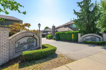 42 8560 162 Street, Surrey, BC, Surrey — Townhouse for sale