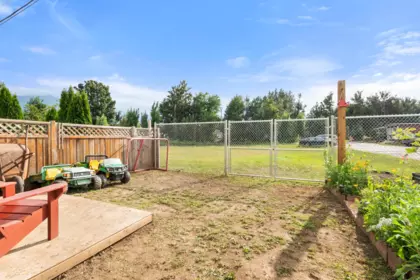 Outdoor Deck Photo of 22 6900 Inkman Road, Agassiz, BC