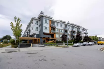 417 4690 Hawk Lane, Tsawwassen, BC, Tsawwassen — Apartment/Condo for sale