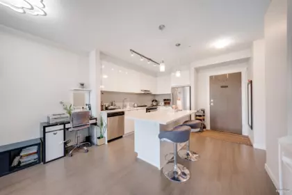 Kitchen Island Photo of 216 31158 Westridge Place, Abbotsford, BC