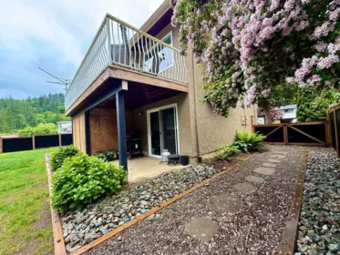 Backyard Photo of 21224 Mountview Crescent, Hope, BC