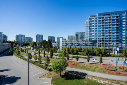Front Yard Photo of 521 5311 Cedarbridge Way, Richmond, BC