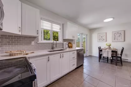 Dining Area Photo of 5052 205b Street, Langley, BC