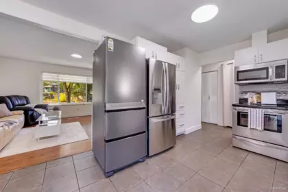 Kitchen Island Photo of 5052 205b Street, Langley, BC