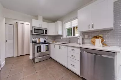 Kitchen Photo of 5052 205b Street, Langley, BC