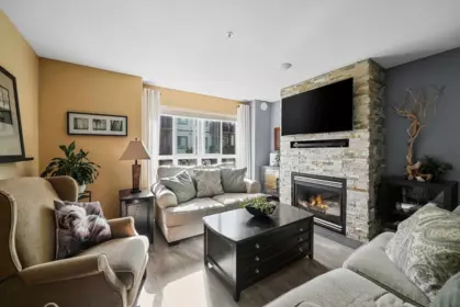 406 22022 49 Avenue, Langley, BC, Langley — Apartment/Condo for sale