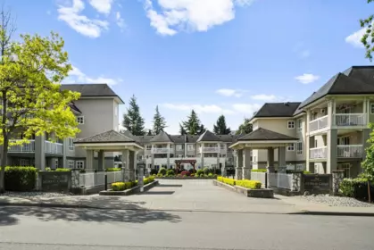 406 22022 49 Avenue, Langley, BC, Langley — Apartment/Condo for sale