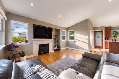 Breakfast Nook Photo of 2245 Gale Avenue, Coquitlam, BC