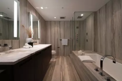 Guest Bathroom Photo of 3804 1011 W Cordova Street, Vancouver, BC