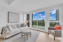 103/203 422 E 3rd Street, North Vancouver, BC
