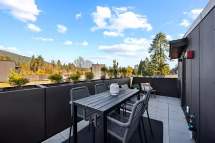 Swimming Pool Photo of 3140 Woodbine Drive, North Vancouver, BC