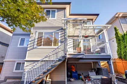Swimming Pool Photo of 2020 Parkway Boulevard, Coquitlam, BC