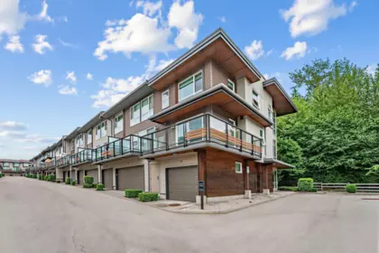 Family Room Photo of 174 2228 162 Street, Surrey, BC