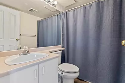 Guest Bathroom Photo of 1105 55 Tenth Street, New Westminster, BC