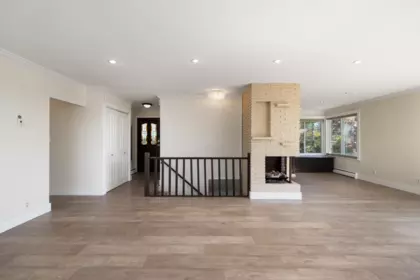 Basement Recreation Room Photo of 424 W Queens Road, North Vancouver, BC