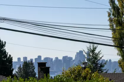 Office / Den Photo of 424 W Queens Road, North Vancouver, BC