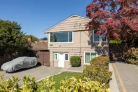 424 W Queens Road, North Vancouver, BC