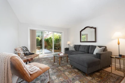 Breakfast Nook Photo of 106 1450 Laburnum Street, Vancouver, BC