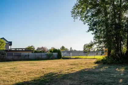 Fitness Center Photo Near 14523 89 Avenue, Surrey, BC