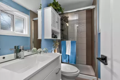 Hallway Photo of 20504 43 Avenue, Langley, BC