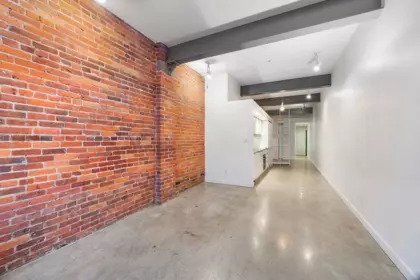 Mudroom Photo of 306 53 W Hastings Street, Vancouver, BC