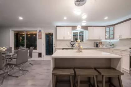 Kitchen Island Photo of 23710 110 Avenue, Maple Ridge, BC