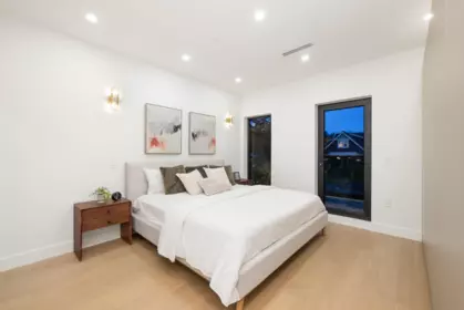 Loft / Bonus Room Photo of 1 2145 Napier Street, Vancouver, BC