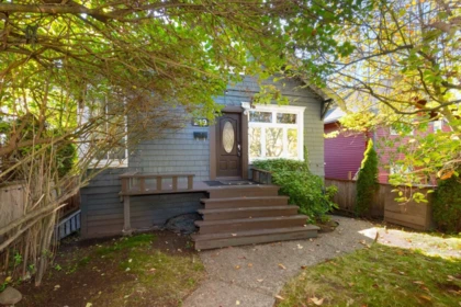 Exterior Rear Photo of 219 E 29th Street, North Vancouver, BC